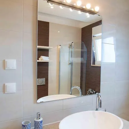 Apartman Into The Blue Kostrena