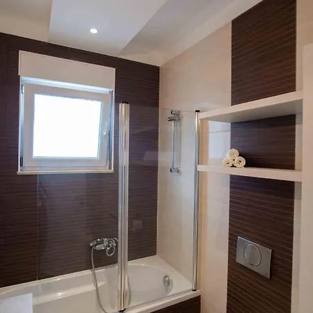 Into The Blue Apartman