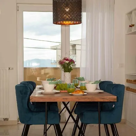 Into The Blue Kostrena