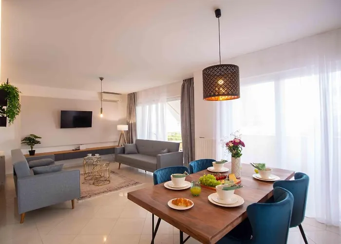 Into The Blue Kostrena